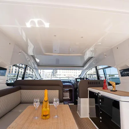 Greros Yacht By Clapa H.&g Group Hotel en barco *