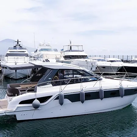 Greros Yacht By Clapa H.&g Group 보트호텔 나폴리